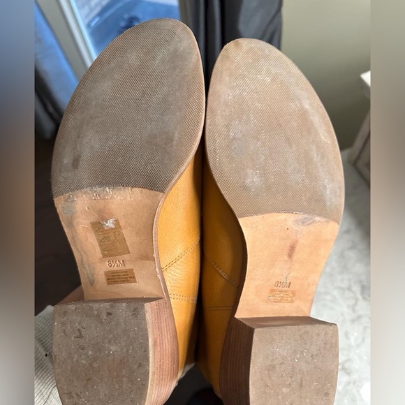 Tory Burch boots - Picture 2 of 2